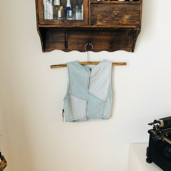 Forever 21 - Denim Crop Top - size small - NWT - Picture 3 of 3